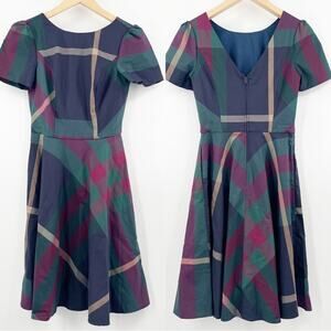 MODCLOTH ‘I Rest My Grace’ Plaid Midi Pinup Holiday Tartan Winter Size 0 NWT